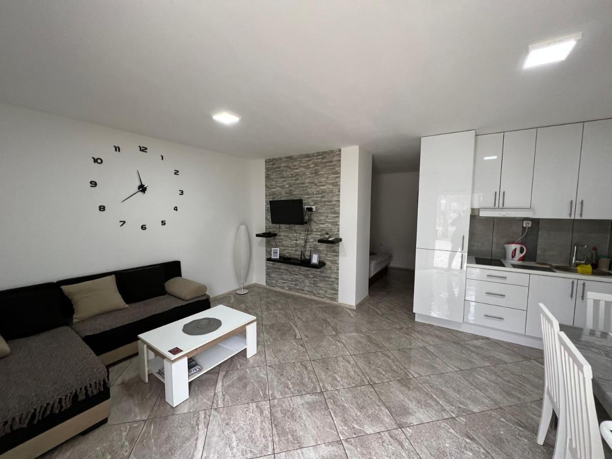 Aurora Apartment Sombor Dış mekan fotoğraf
