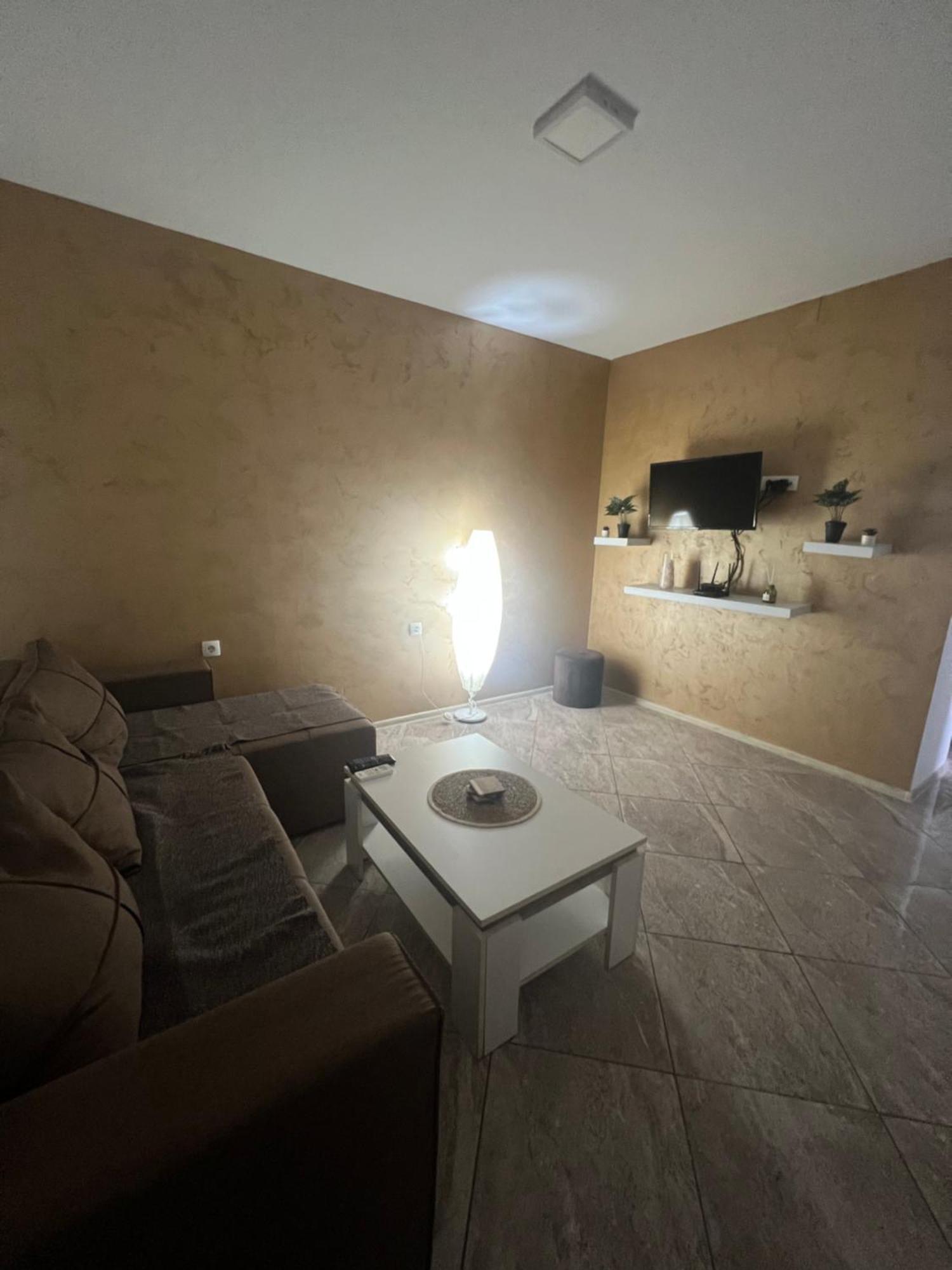 Aurora Apartment Sombor Dış mekan fotoğraf